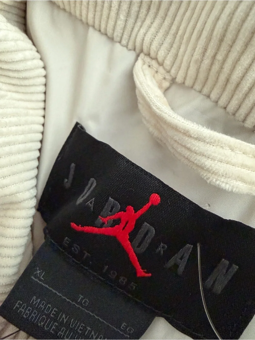 Nike Air Jordan Flight Corduroy Men's Down Vest in Bone White | HV0534-104 | XL